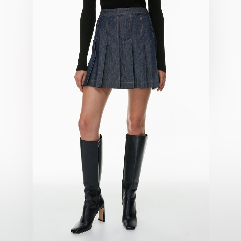 Aritzia Babaton Perspective denim pleated skirt